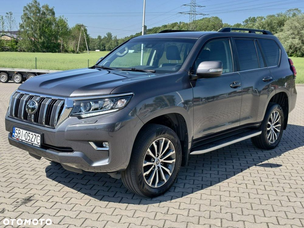 Toyota Land Cruiser - 3