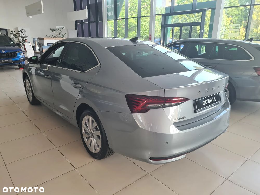 Skoda Octavia 1.5 TSI mHEV Drive Selection DSG - 6