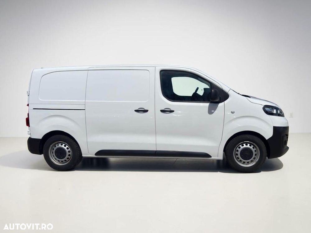 Opel Vivaro - 11