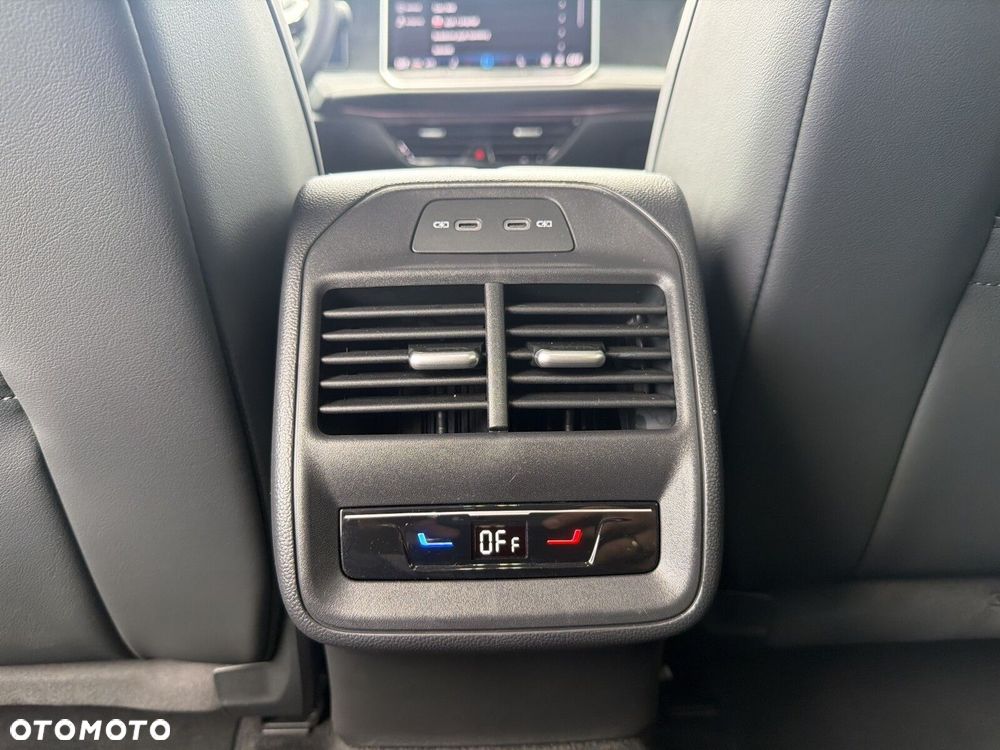 Volkswagen Passat Variant 1.5 TSI EVO Business DSG - 22