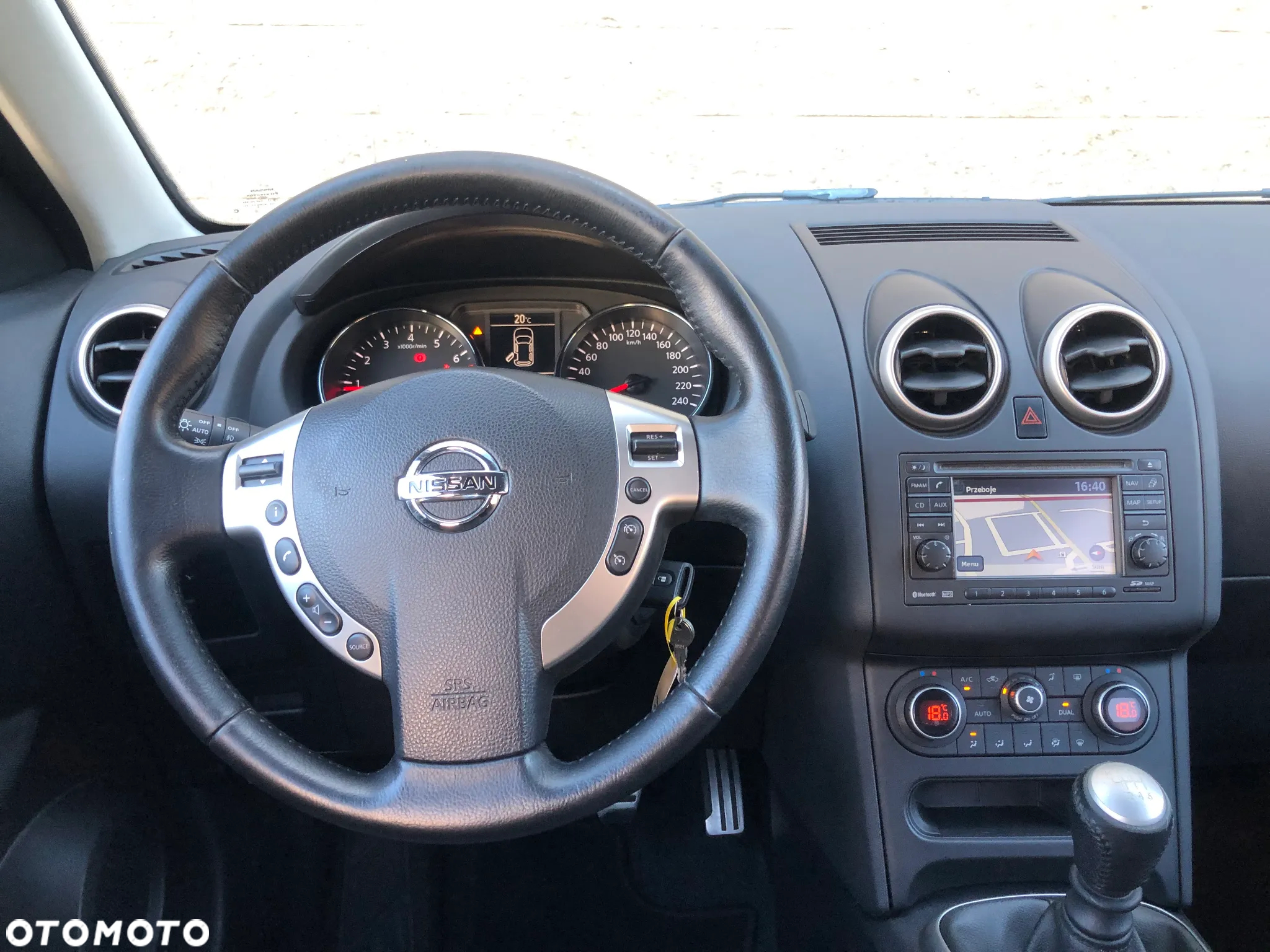 Nissan Qashqai+2 2.0 Tekna - 14