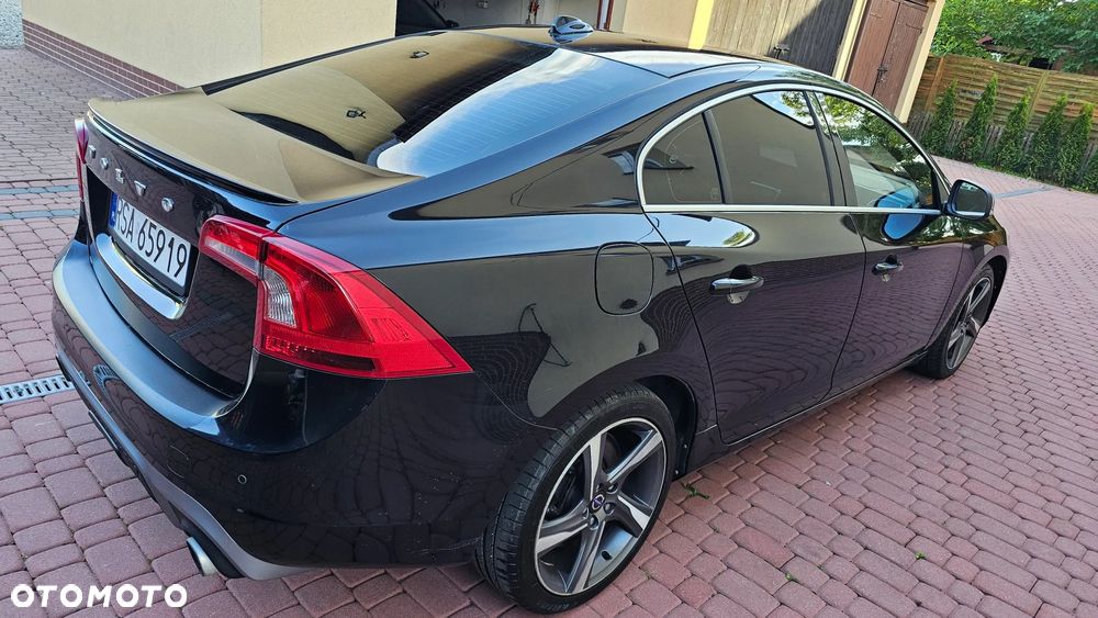 Volvo S60 T3 R-Design Summum - 19