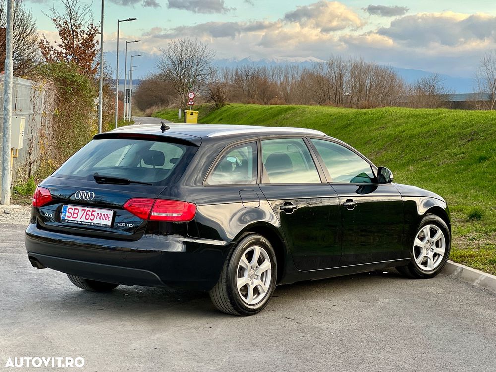 Audi A4 Avant 2.0 TDI DPF S line Sportpaket - 3