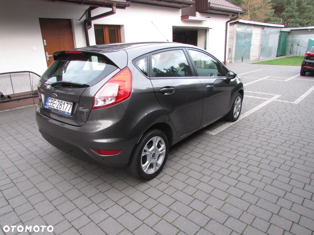 Ford Fiesta 1.0 EcoBoost S&S TITANIUM - 5