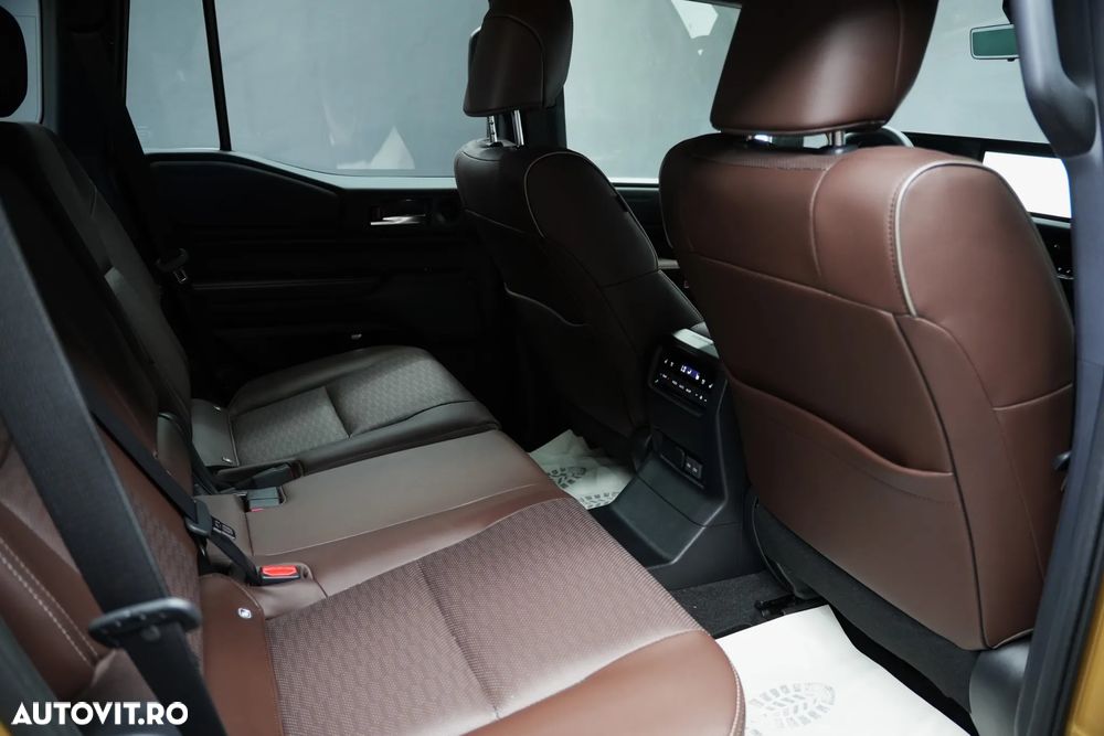 Toyota Land Cruiser - 9