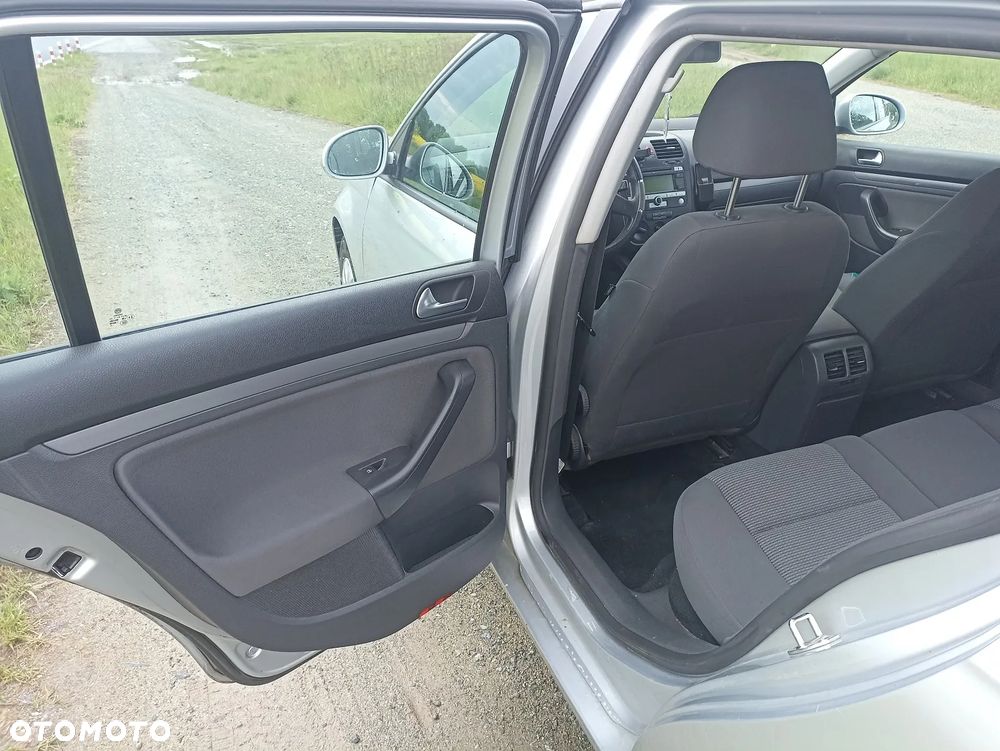 Volkswagen Golf 1.9 TDI DPF Trendline - 10