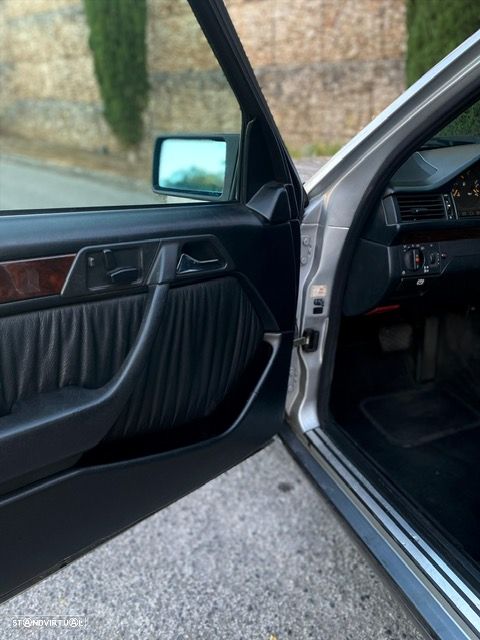 Mercedes-Benz W124 (1984-1997) 300 TD - 17