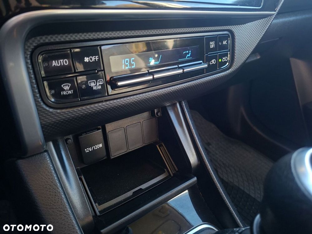 Toyota Auris - 25