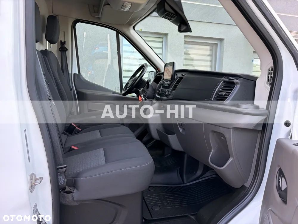Ford Transit - 25