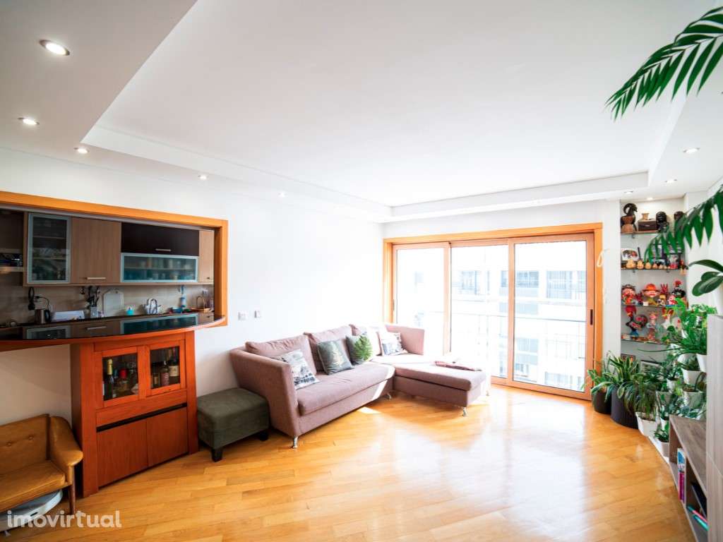 T2+1 Duplex - Urbanização da Atalaia - Grande imagem: 2/25