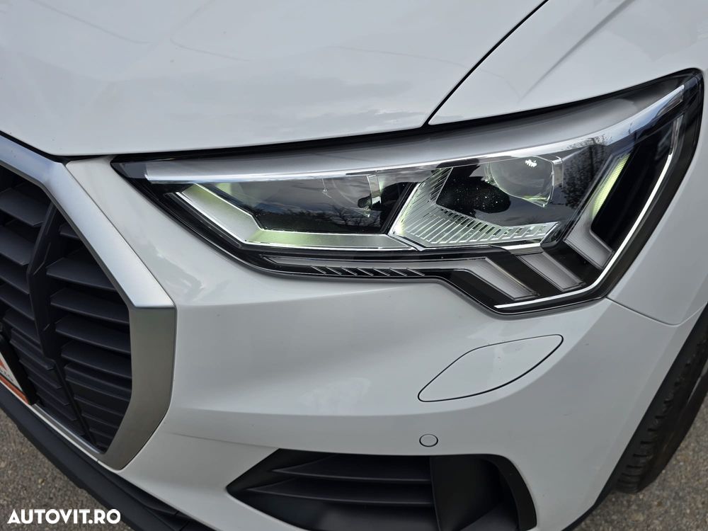 Audi Q3 45 TFSIe S tronic - 3