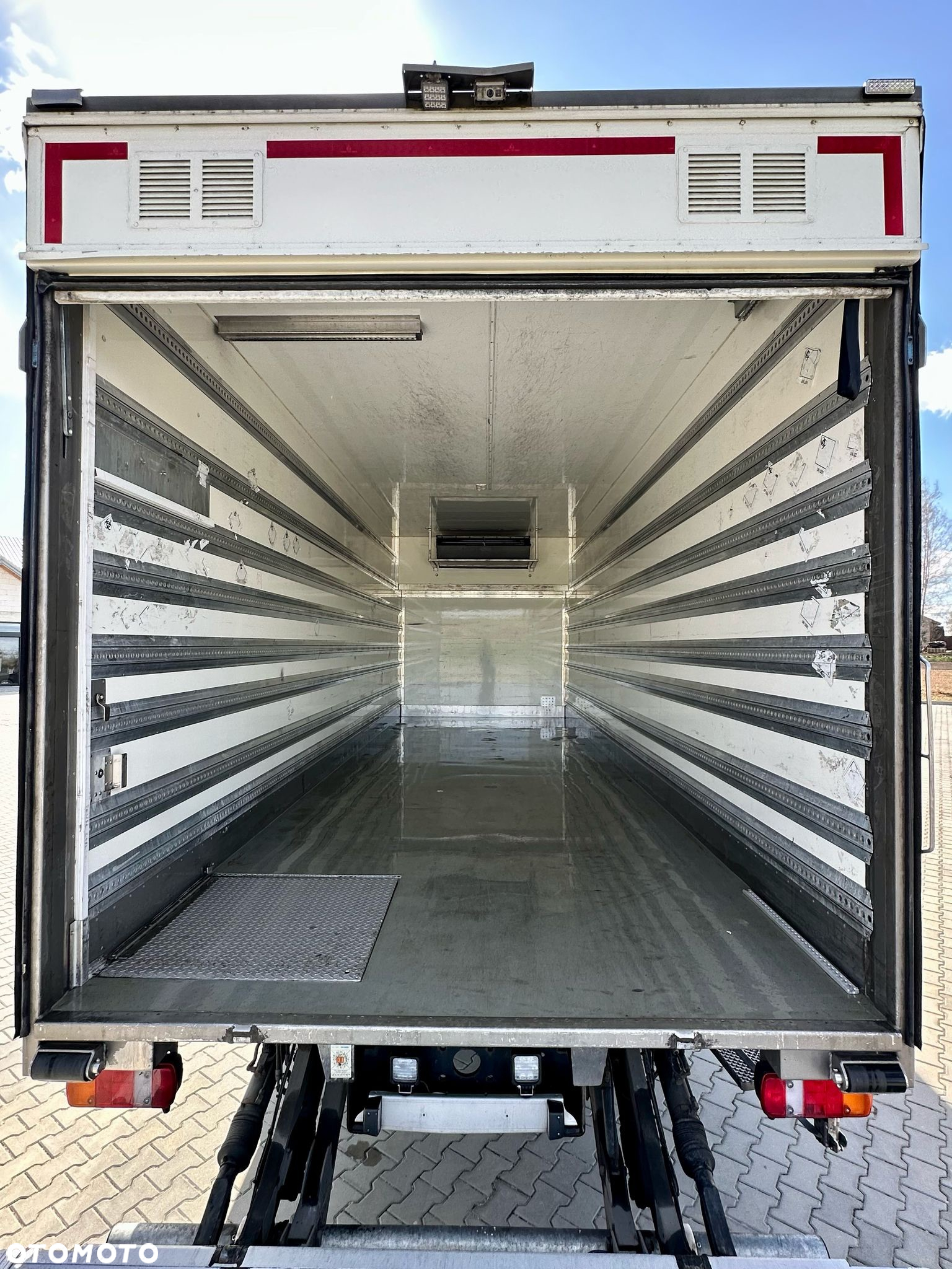 MAN TGX 18.360 / CHŁODNIA / WINDA / AUTOMAT / 19 EUROPALET / THERMO KING / SYPIALKA / SPROWADZONY - 20