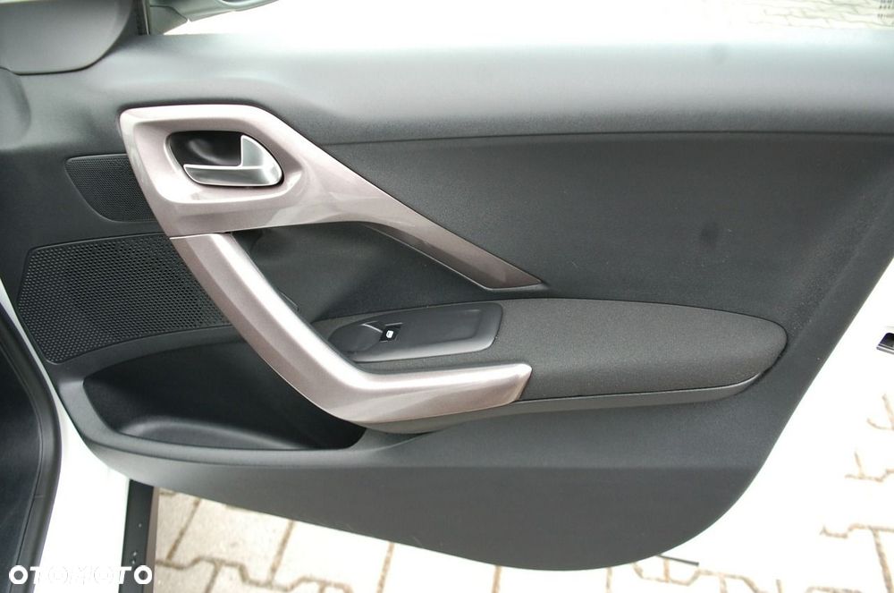 Peugeot 2008 - 28