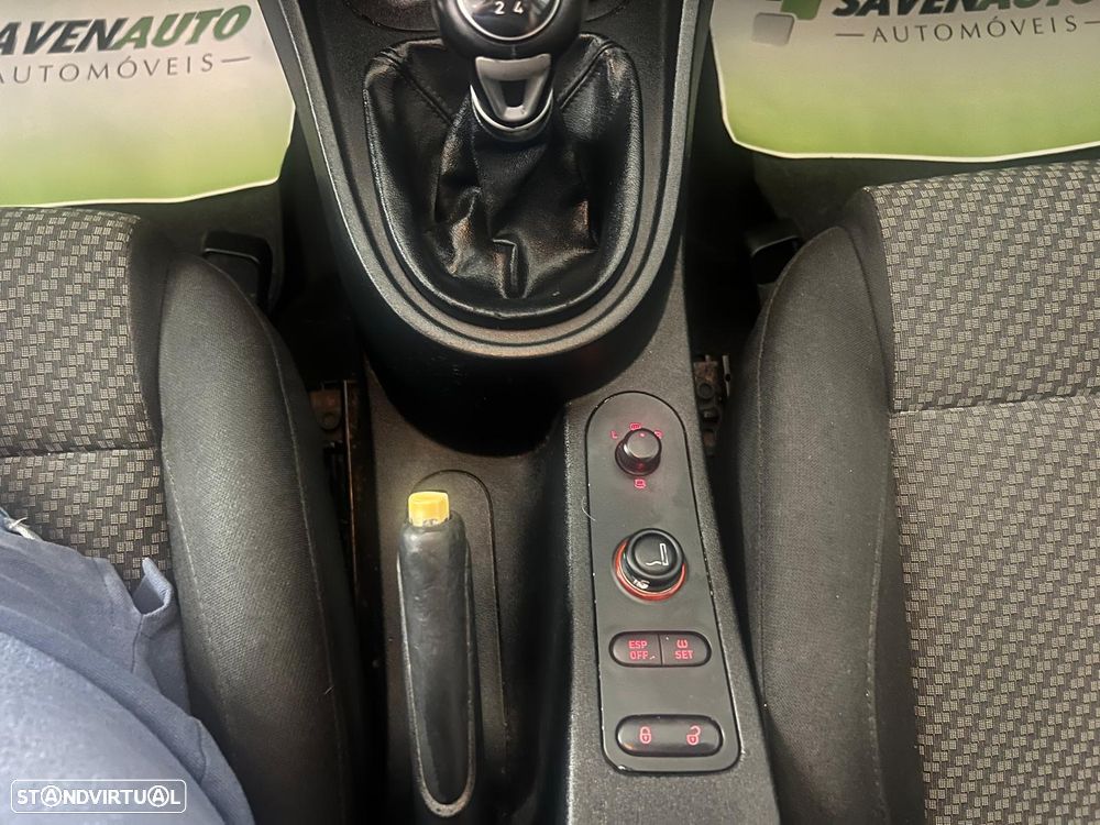 SEAT Leon 1.6 TDI ECOMOTIVE Sport Start/Stop - 17