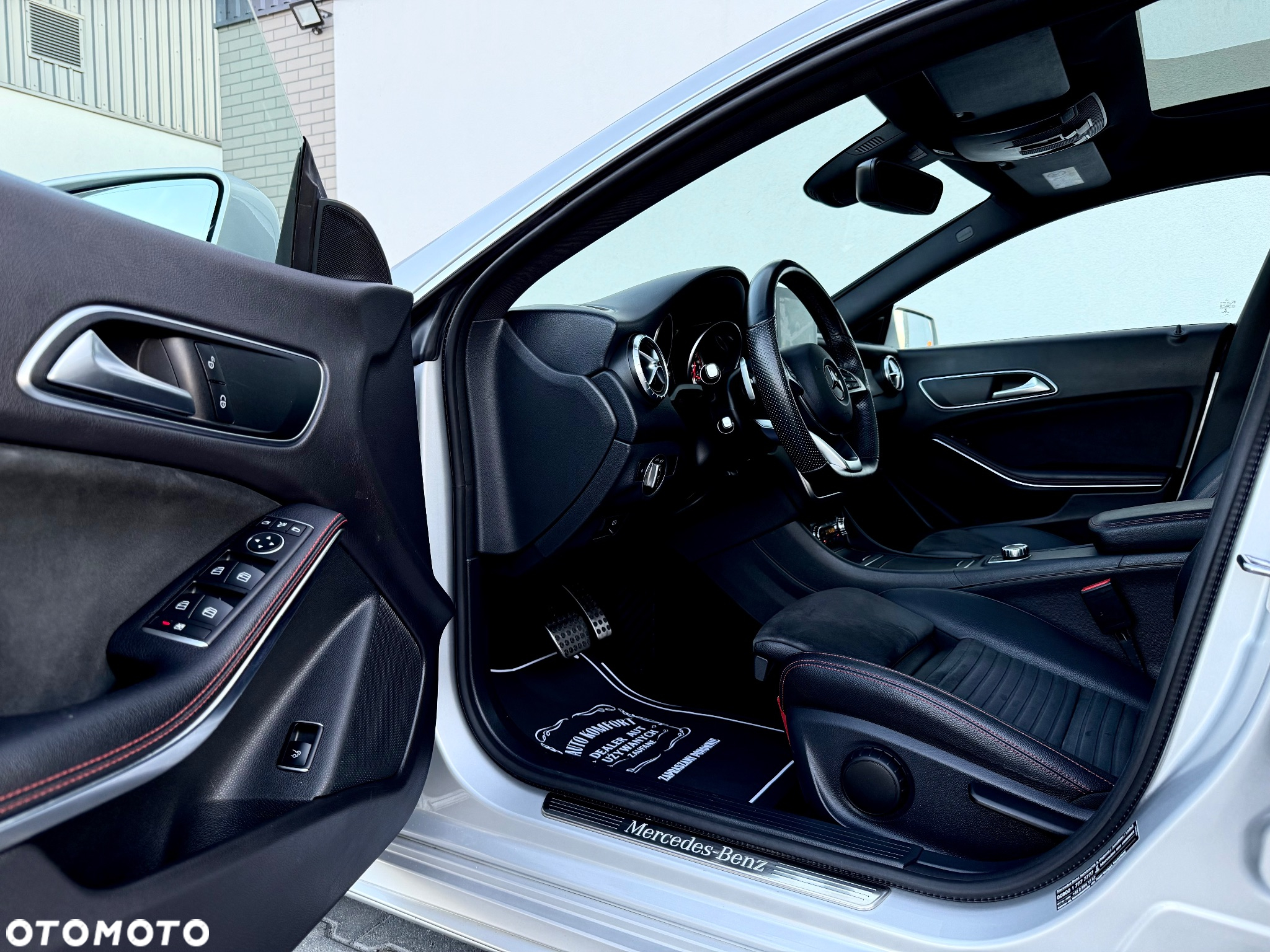 Mercedes-Benz CLA 200 7G-DCT AMG Line - 24