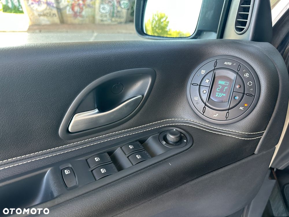 Renault Espace 2.0 dCi SL Alcantara - 11