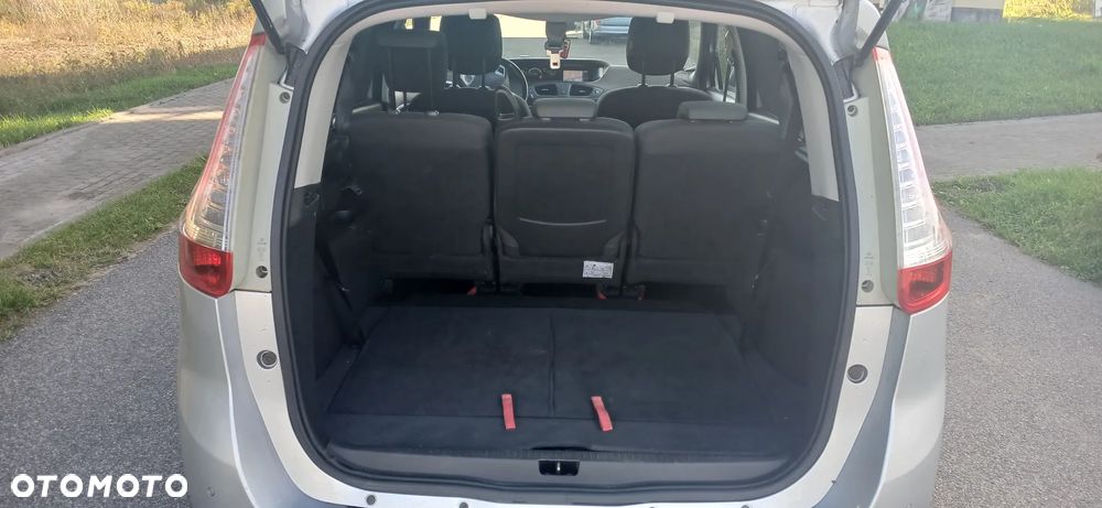 Renault Scenic - 16