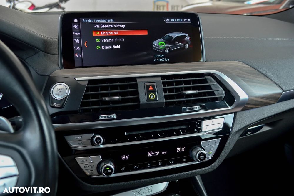 BMW X3 xDrive20d AT Luxury Line - 36