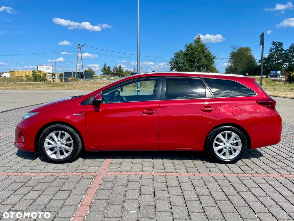 Toyota Auris - 1