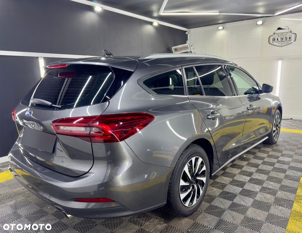 Ford Focus - 13