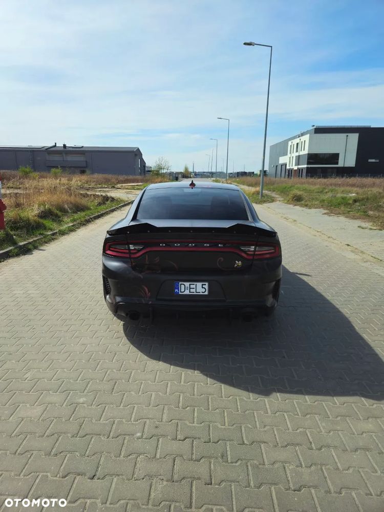Dodge Charger 6.4 Scat Pack - 10