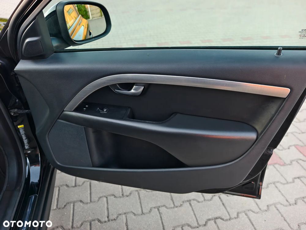 Volvo V70 2.0D Momentum - 17