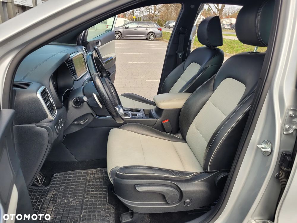 Kia Sportage 1.6 T-GDI AWD GT Line - 16