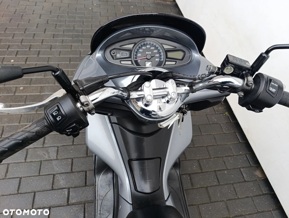 Honda PCX - 14
