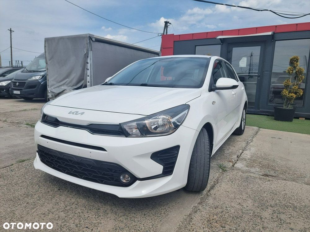 Kia Rio - 9