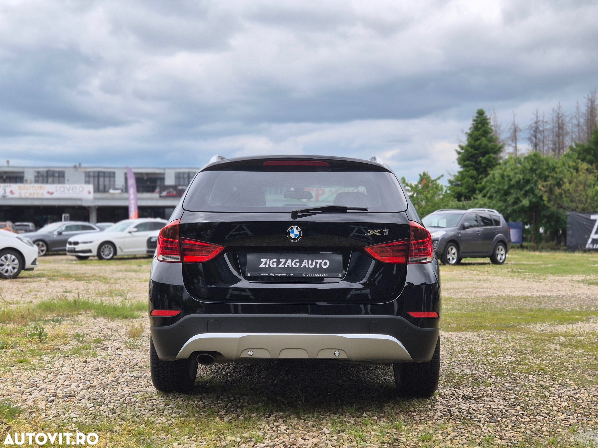 BMW X1 - 10