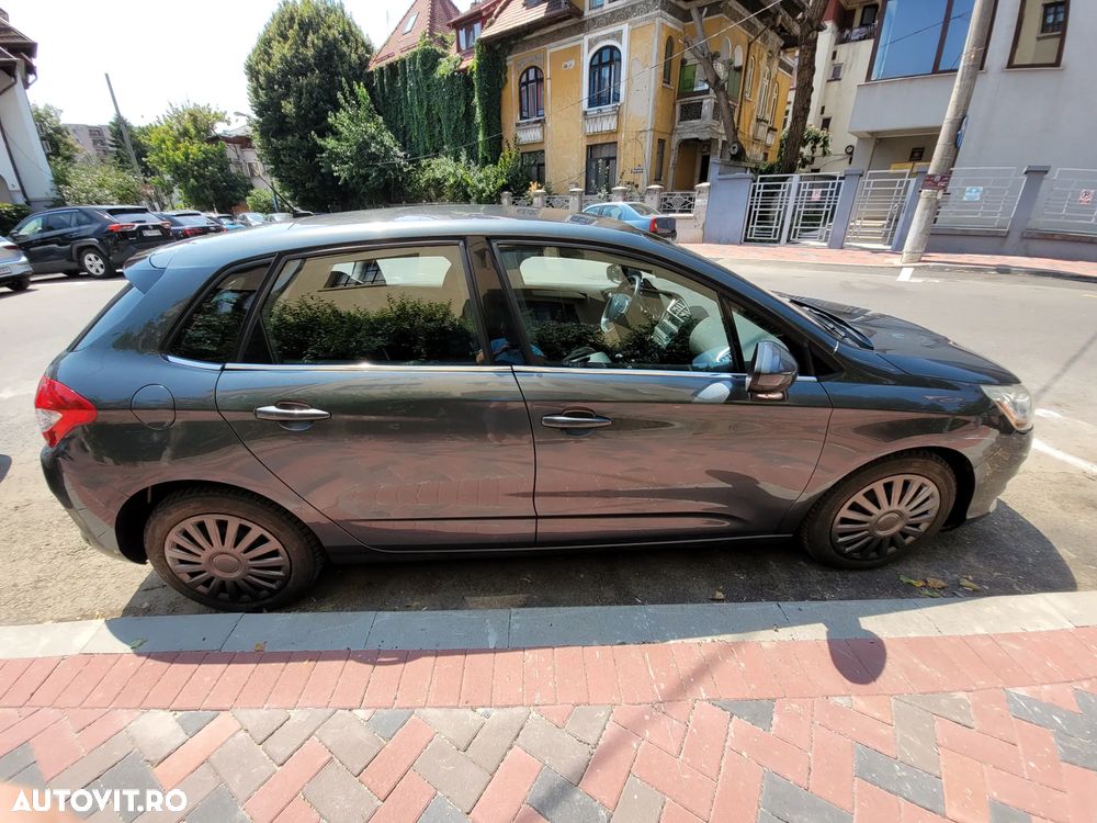 Citroën C4 VTi 120 Attraction - 8