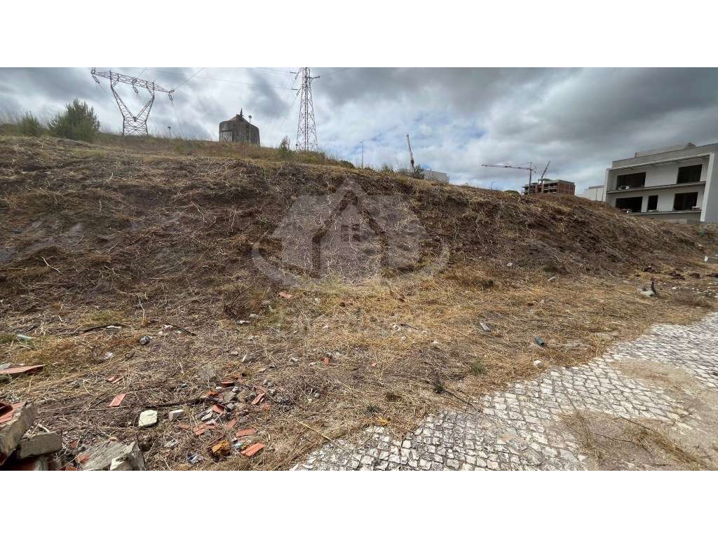 Lote 280m² para Moradia com Piscina e Rooftop | Vialonga - Grande imagem: 4/7