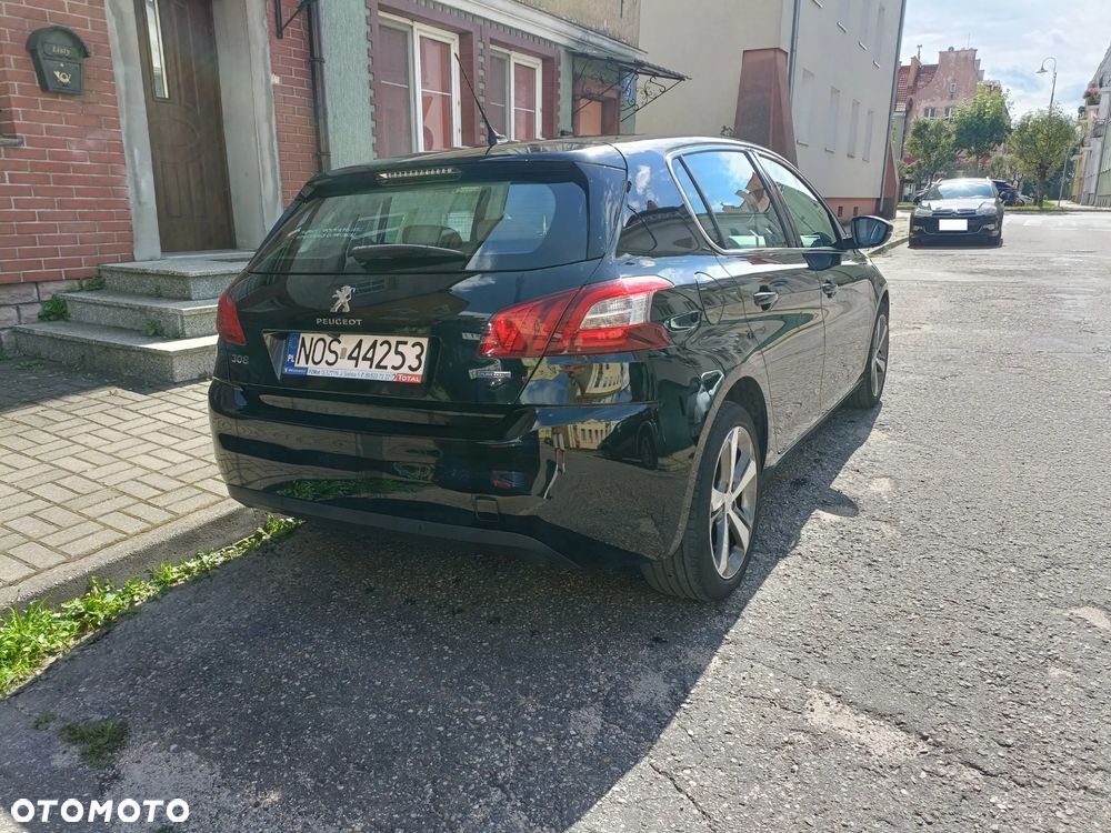 Peugeot 308 1.2 PureTech Allure S&S EAT6 - 4