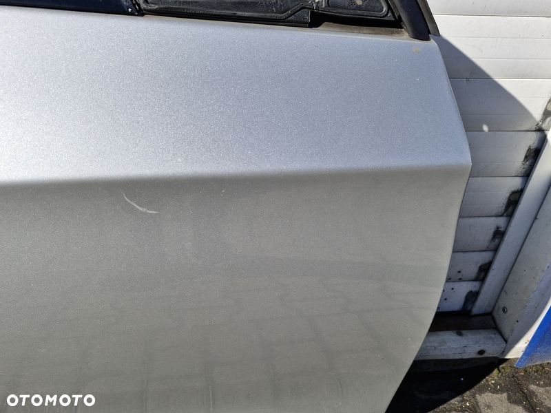 MERCEDES BENZ A KLASA W176 DRZWI PRAWY PRZÓD PRZEDNIE PRAWE 761 - 3