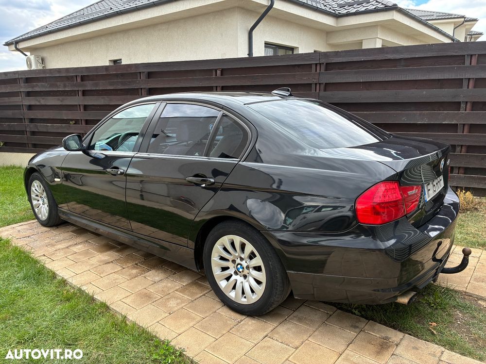 BMW Seria 3 2010 photo 2
