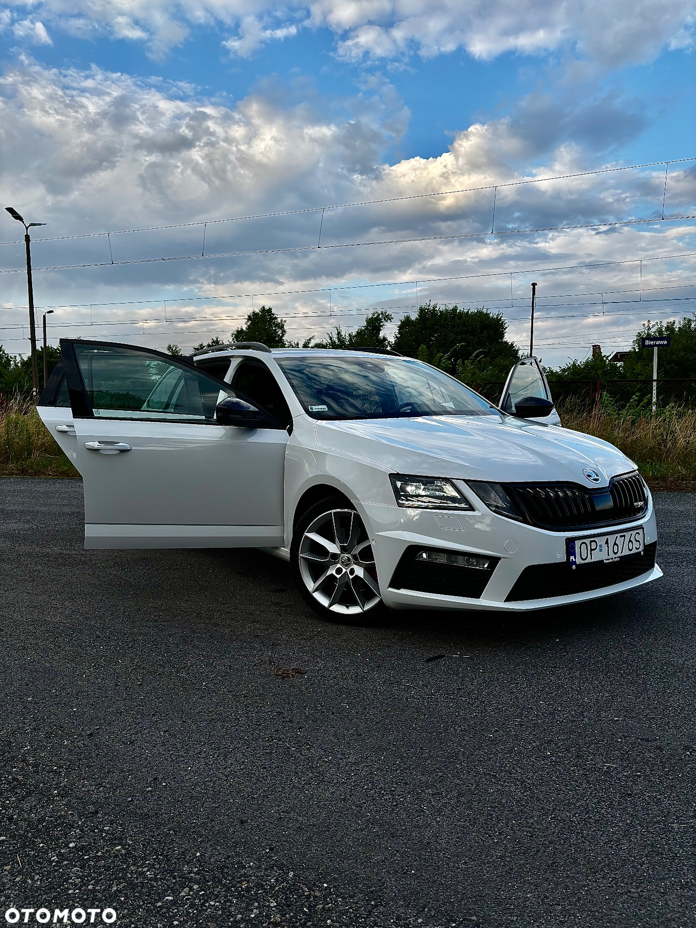 Skoda Octavia 2.0 TDI RS DSG - 17