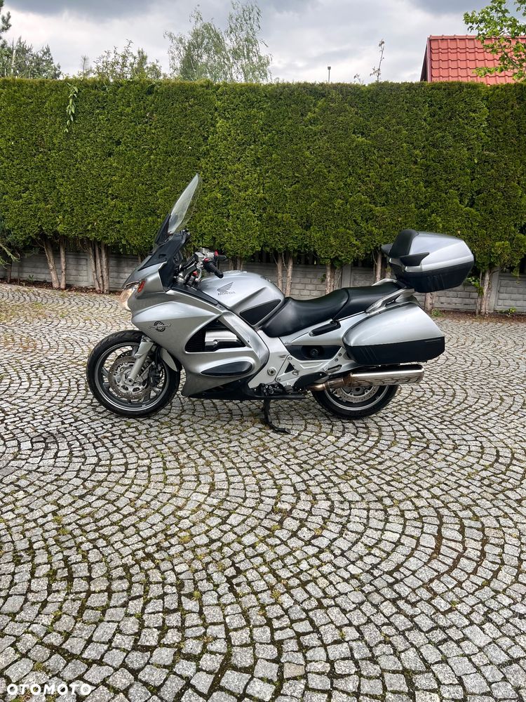 Honda ST - 1