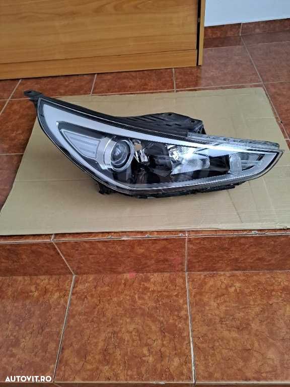 Far dreapta Hyundai i30 an 2017-2020 original cod 92102G4020 - 1