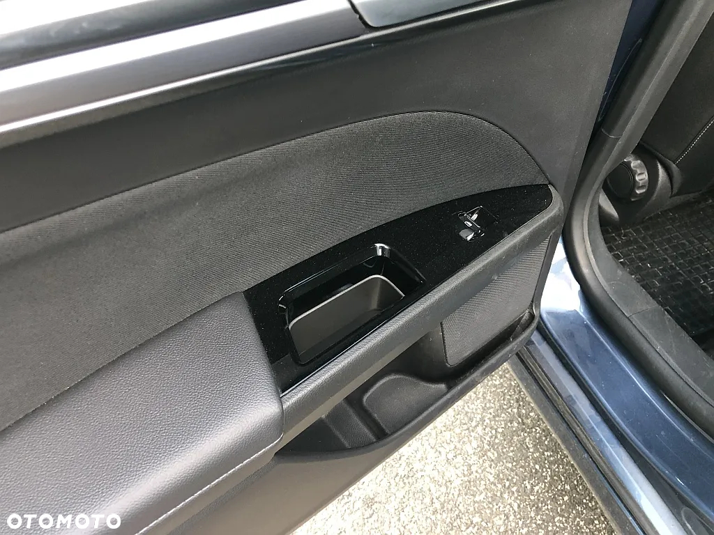 Ford Mondeo 2.0 EcoBlue Titanium - 21