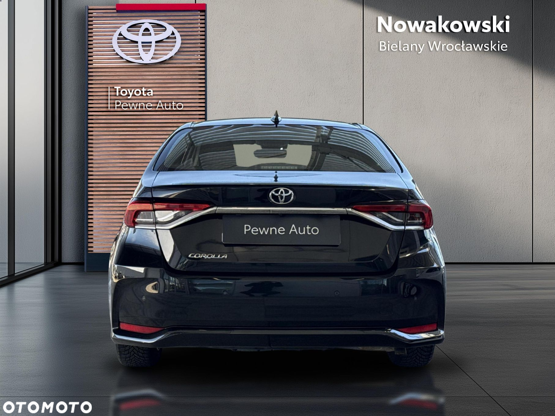 Toyota Corolla - 4