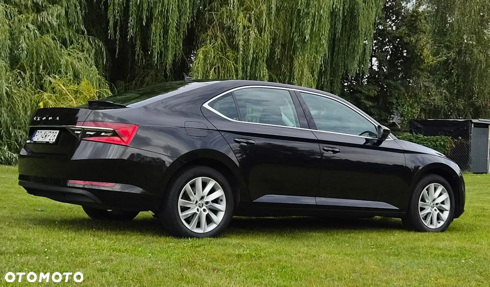 Skoda Superb 2.0 TDI SCR Ambition DSG - 8