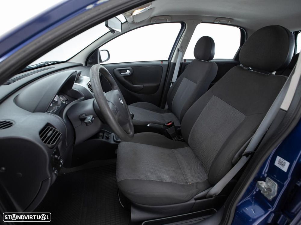 Opel Corsa - 8