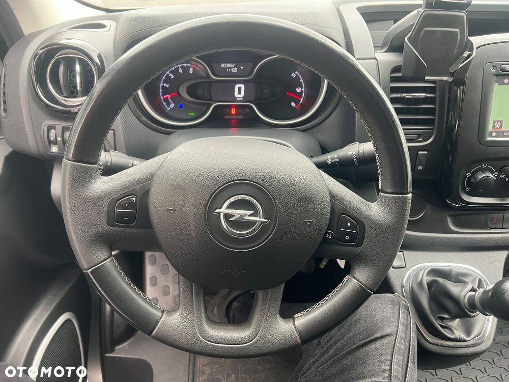 Opel Vivaro - 28