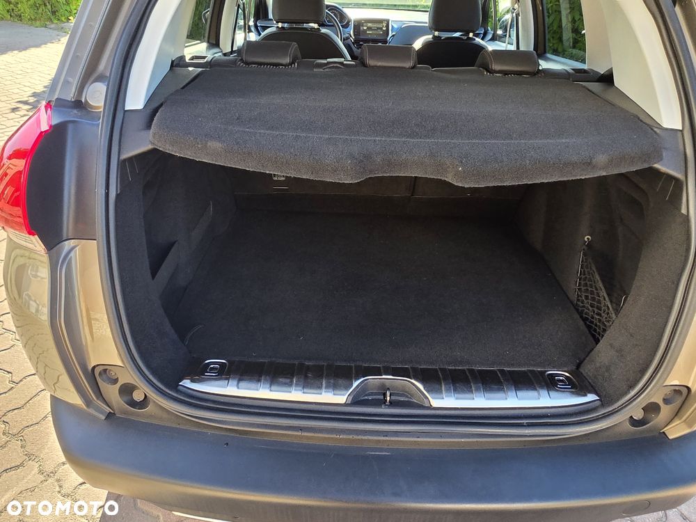 Peugeot 2008 PureTech 110 Stop&Start EAT6 Allure - 34