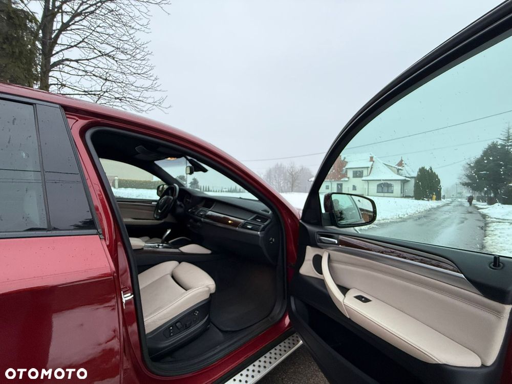 BMW X6 xDrive50i - 22