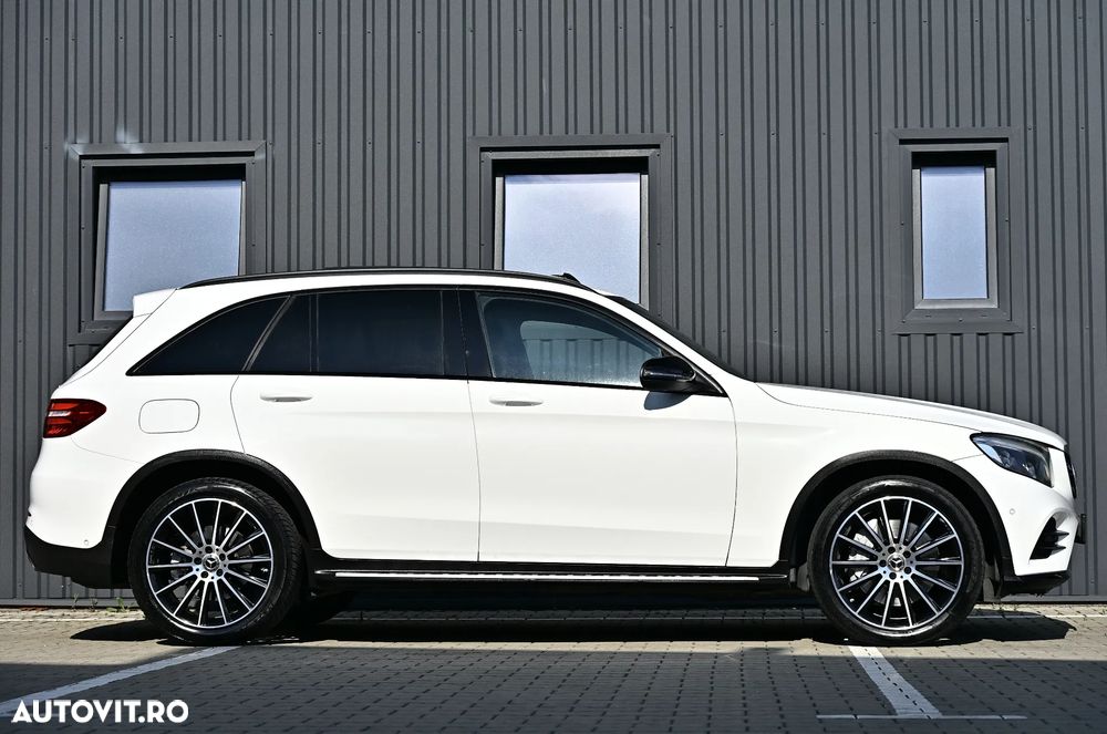 Mercedes-Benz GLC 250 d 4MATIC 9G-TRONIC AMG Line - 22