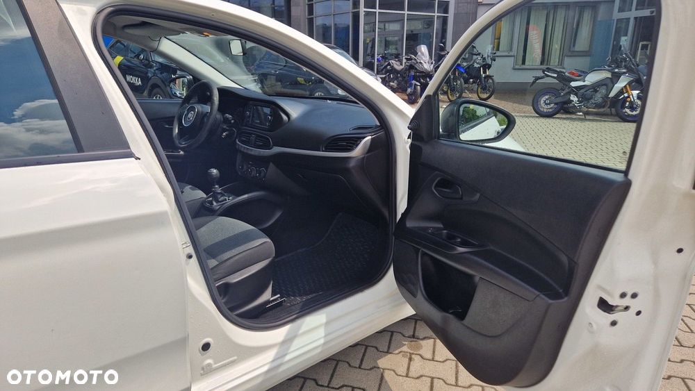 Fiat Tipo 1.4 16V Easy - 17