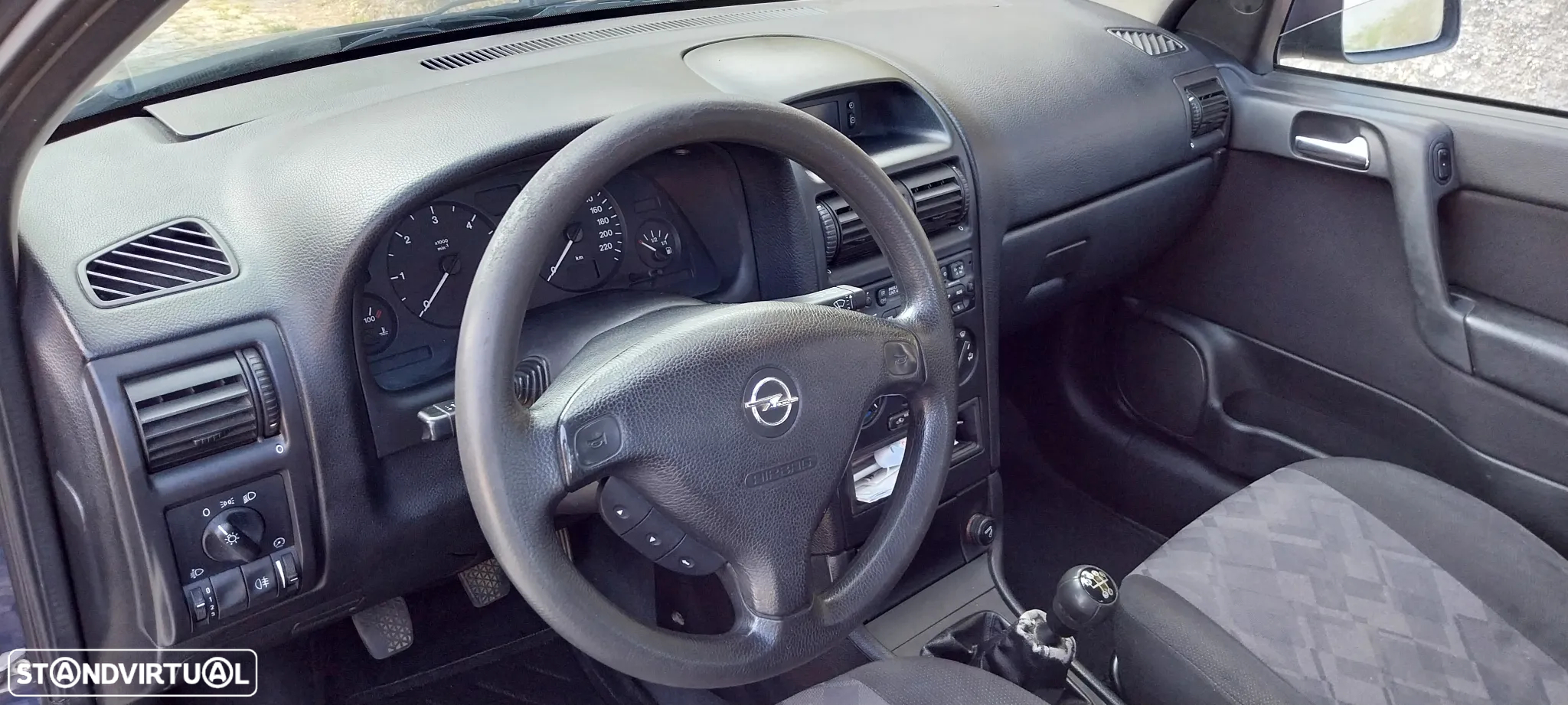 Opel Astra 1.7 DTi Club - 10