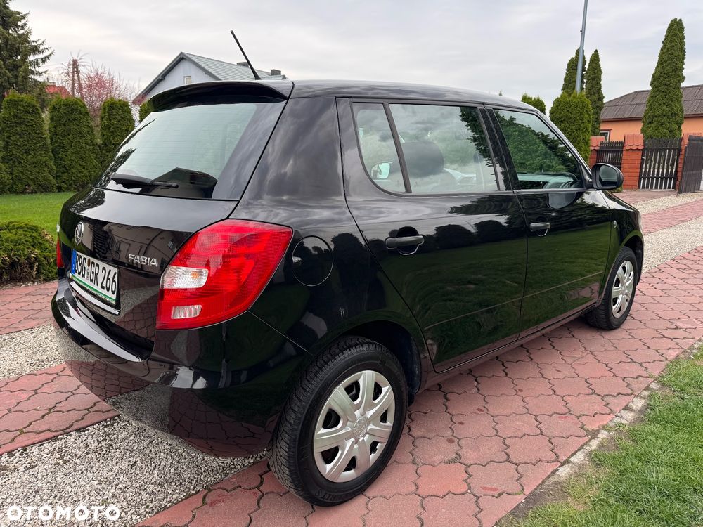 Skoda Fabia 1.2 12V Ambiente + - 9