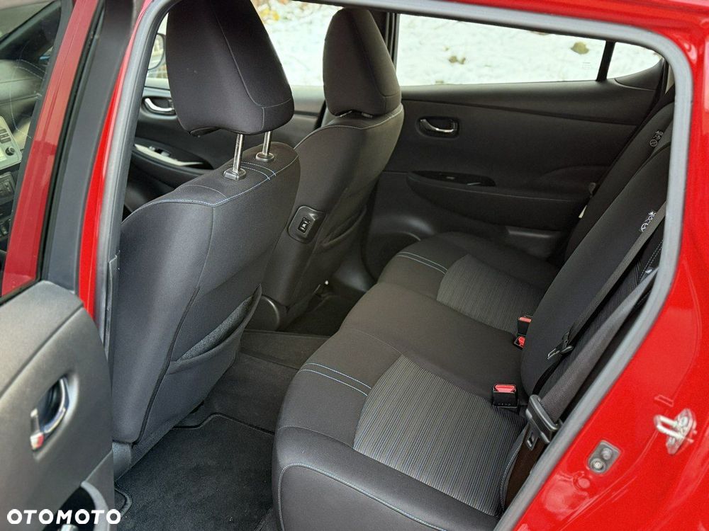 Nissan Leaf 40kWh N-Connecta - 17